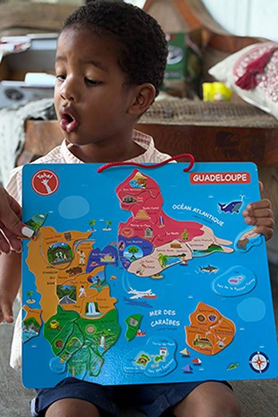 enfant découvre la Guadeloupe puzzle bois magnétique Yohel