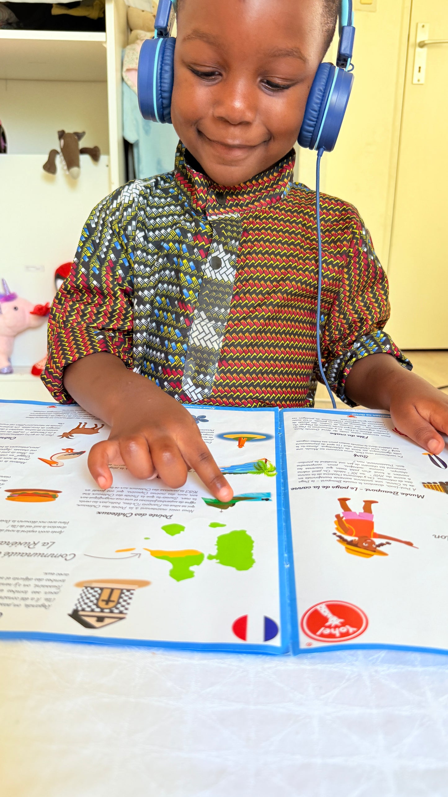 Kit éducatif YOHEL – Carte de la Guadeloupe en bois magnétique + Audio